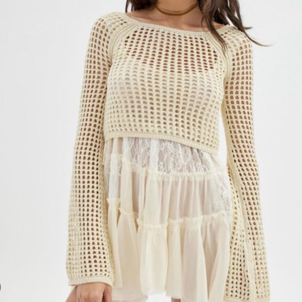 UO Chloe Cropped Open-Knit Sweater
